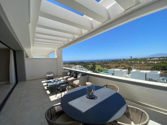 Piso en venta en Marbella, Santa clara photo 0