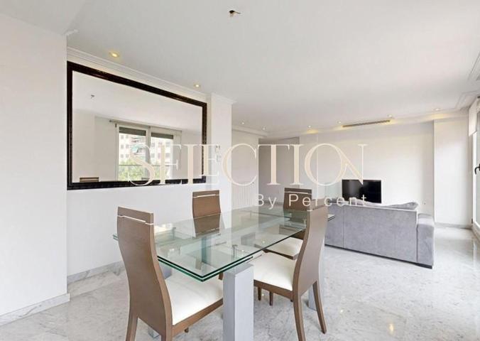 Duplex en venta en Valencia, Sant Francesc photo 0