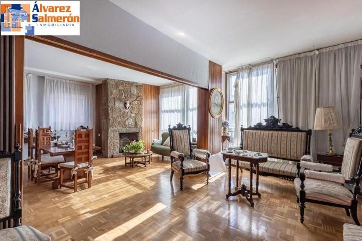 Piso en venta en Granada, Centro photo 0