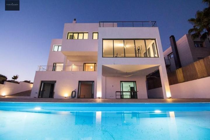 Chalet en venta en Zubia, Altos de la Zubia photo 0