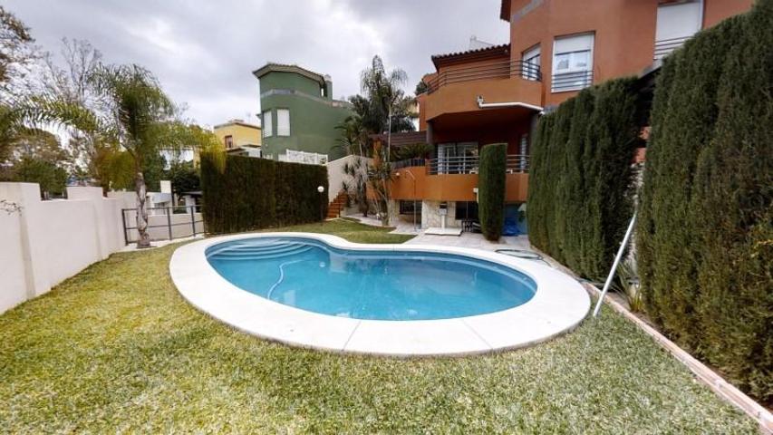 Bungalow en venta en Torremolinos, El pinar - palacio de congreso photo 0