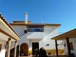 Chalet en venta en Jaén, Andalucia photo 0