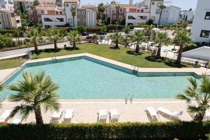 Atico Duplex en venta en Estepona, El Campanario photo 0