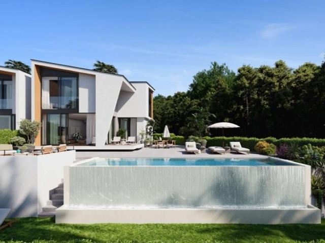 Chalet en venta en Mijas photo 0