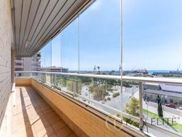 Piso en venta en Alicante photo 0