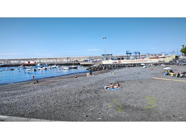 Casa con terreno en venta en Guía de Isora photo 0