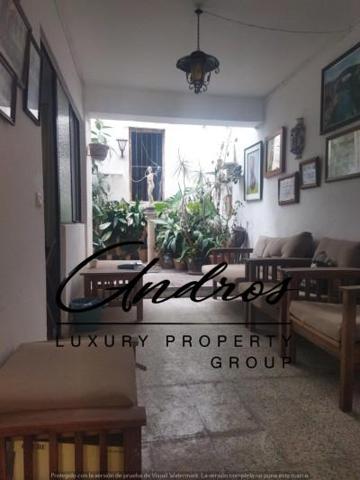 Casa en venta en Estepona, Centro Histórico photo 0