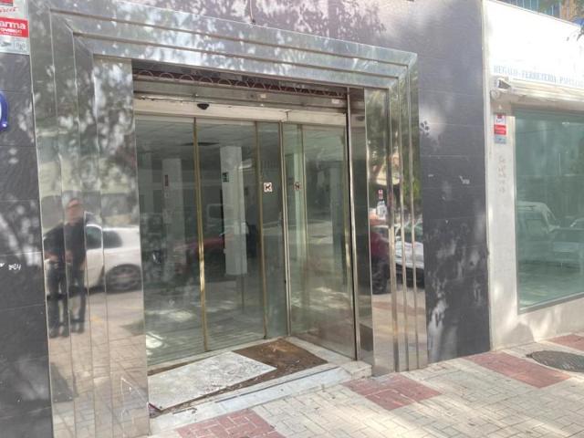 Local comercial en venta en Estepona, Centro - Casco Urbano photo 0