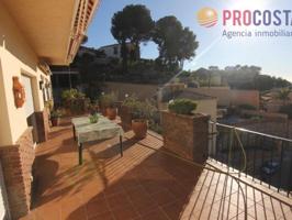 Casa en venta en Almuñécar photo 0