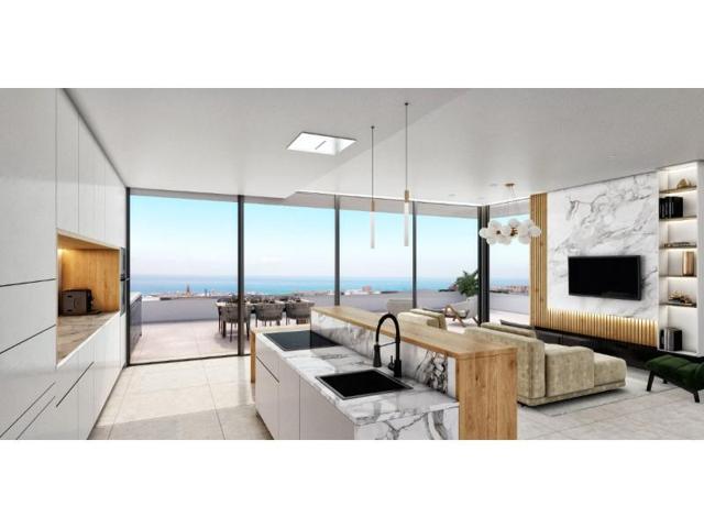 Apartamento en venta en Estepona photo 0