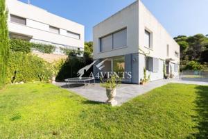 Casa en venta en Cabrils, Can Valls photo 0