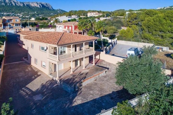 Chalet en venta en Calpe, Garduix photo 0