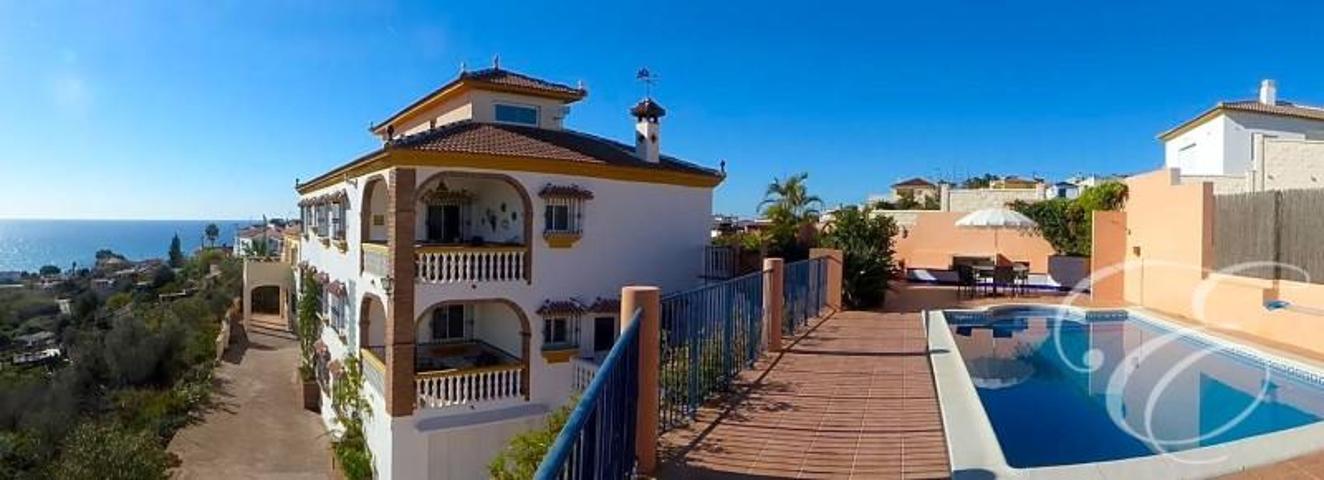 Chalet en venta en Vélez-Málaga, Benajarafe photo 0