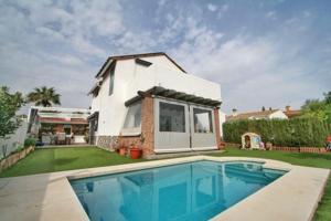 Chalet en venta en Mijas, Miraflores photo 0