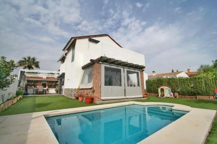 Chalet en venta en Mijas, Miraflores photo 0