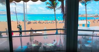 Piso en venta en Las Palmas de Gran Canaria, Las Canteras photo 0