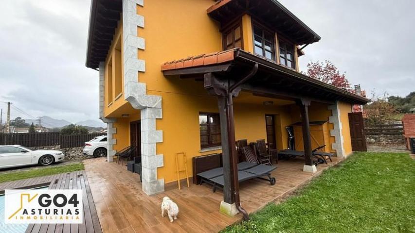 Chalet en venta en Llanes, Llanes photo 0