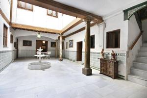 Casa en venta en Granada, Centro photo 0