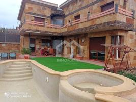 Chalet en venta en Viladecavalls, Viladecavalls photo 0