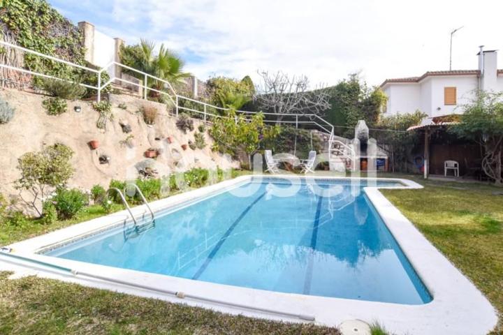 Casa en venta en Teià photo 0