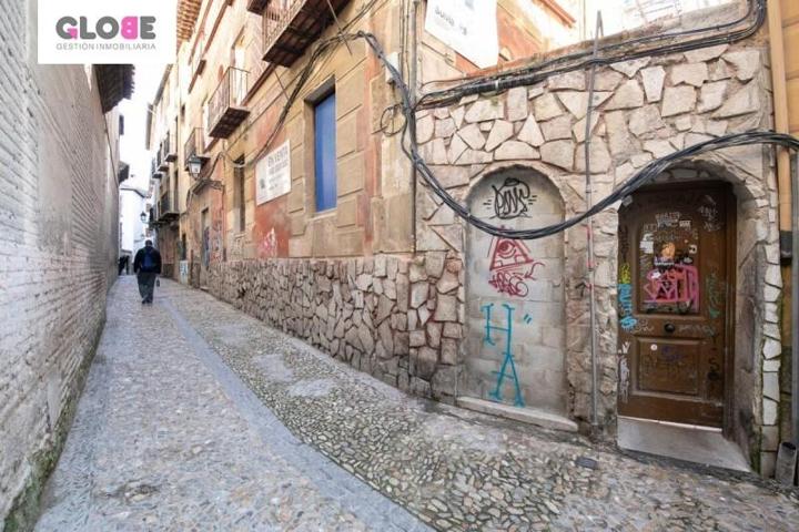 Edificio en venta en Granada, Reyes Catolicos photo 0
