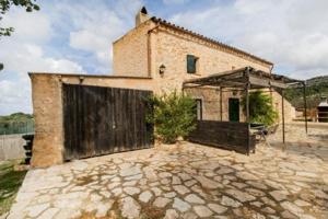 Casa con terreno en venta en Manacor, Son Macià photo 0
