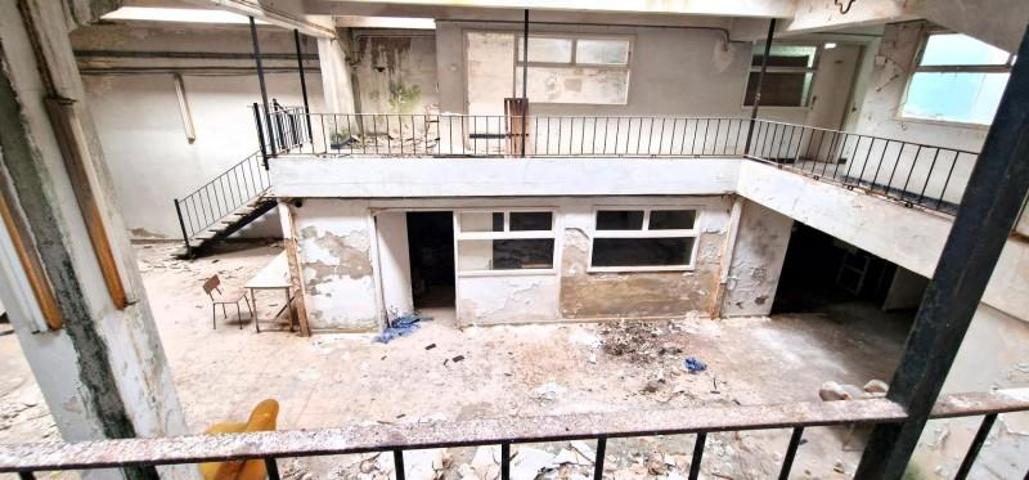 Local comercial en venta en Valencia, Russafa - Ruzafa photo 0