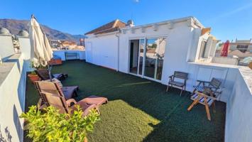 Atico Duplex en venta en Estepona, Las Mesas photo 0