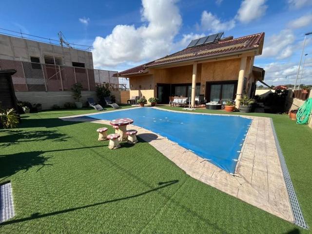 Chalet en venta en Santiago de la Ribera, San blas photo 0