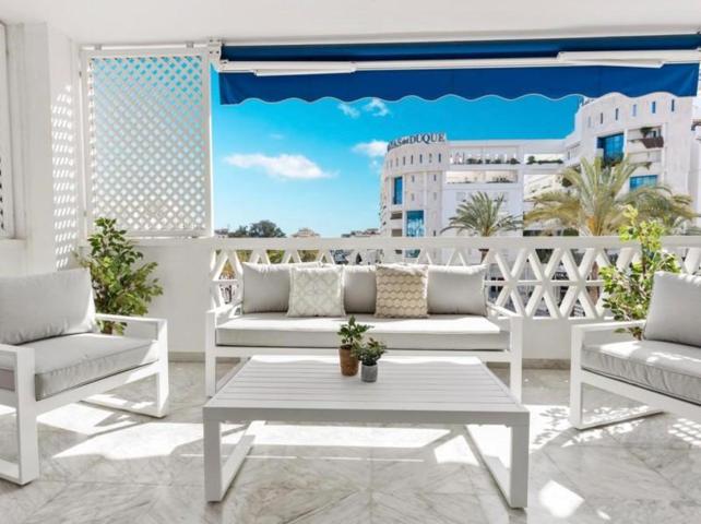 Apartamento en venta en Marbella, Puerto - Puerto Banús photo 0