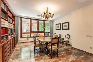 Apartamento en venta en Barcelona, Dreta de l´Eixample photo 0