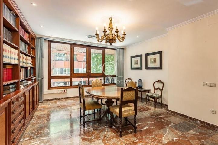 Apartamento en venta en Barcelona, Dreta de l´Eixample photo 0