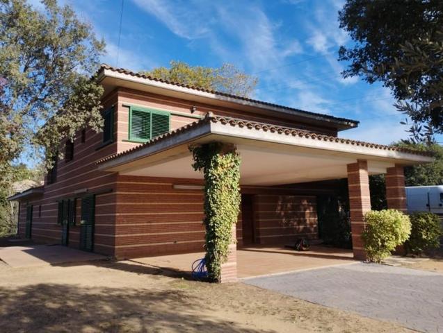 Chalet en venta en Vilanova del Vallès, BARRIO RODES photo 0