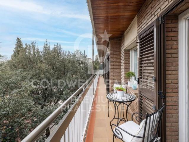 Piso en venta en Sant Cugat del Vallès photo 0