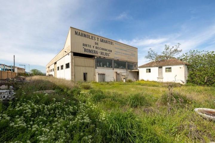 Nave industrial en venta en Atarfe, AVD DE LA ESTACIÓN photo 0