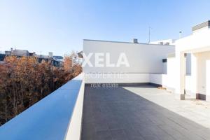 Aticos en venta en Barcelona, El Poblenou photo 0