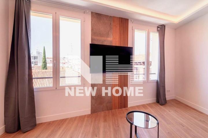 Piso en venta en Madrid, Calle del Pez, 28004 photo 0