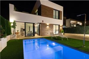 Chalet en venta en El Campello, Amerador photo 0