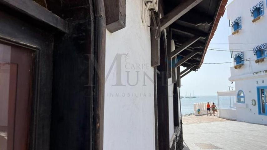 Local comercial en venta en La Oliva photo 0