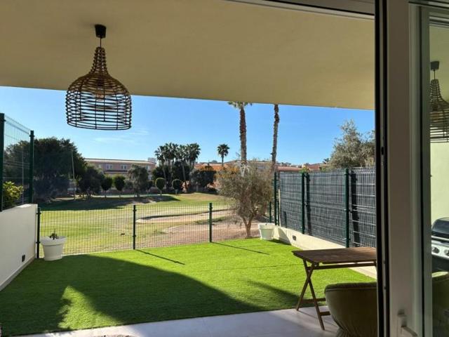 Bungalow en venta en Alicante, Alicante Golf photo 0