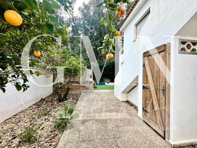 Bungalow en venta en Alfaz del Pi, Albir photo 0