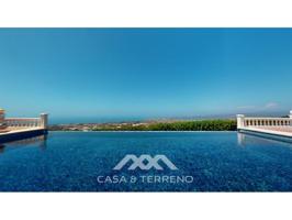 Chalet en venta en Algarrobo photo 0