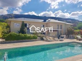 Casa en venta en Collado Villalba photo 0