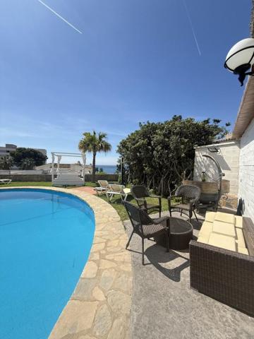 Chalet en venta en Benalmádena, Torremuelle photo 0