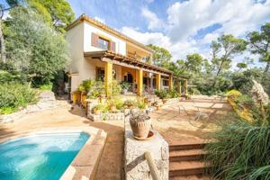 Casa en venta en Bunyola, Caubet photo 0