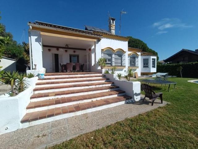 Chalet en venta en El Puerto de Santa María, AVENIDA DEL EJERCITO photo 0