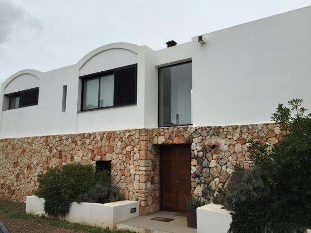 Chalet en venta en Ciutadella de Menorca, Cala Blanca photo 0