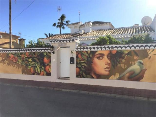 Chalet en venta en Torrevieja, Torrevieja photo 0