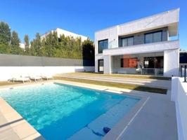 Chalet en venta en Casares, Calle del Jade, 29692 photo 0