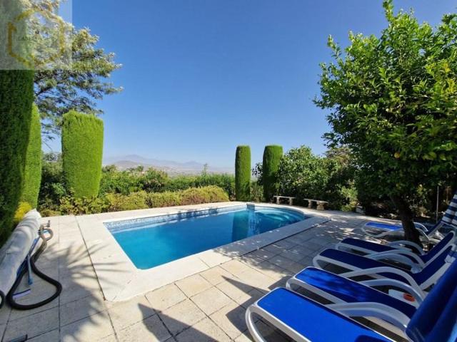 Chalet en venta en Alhaurín el Grande photo 0